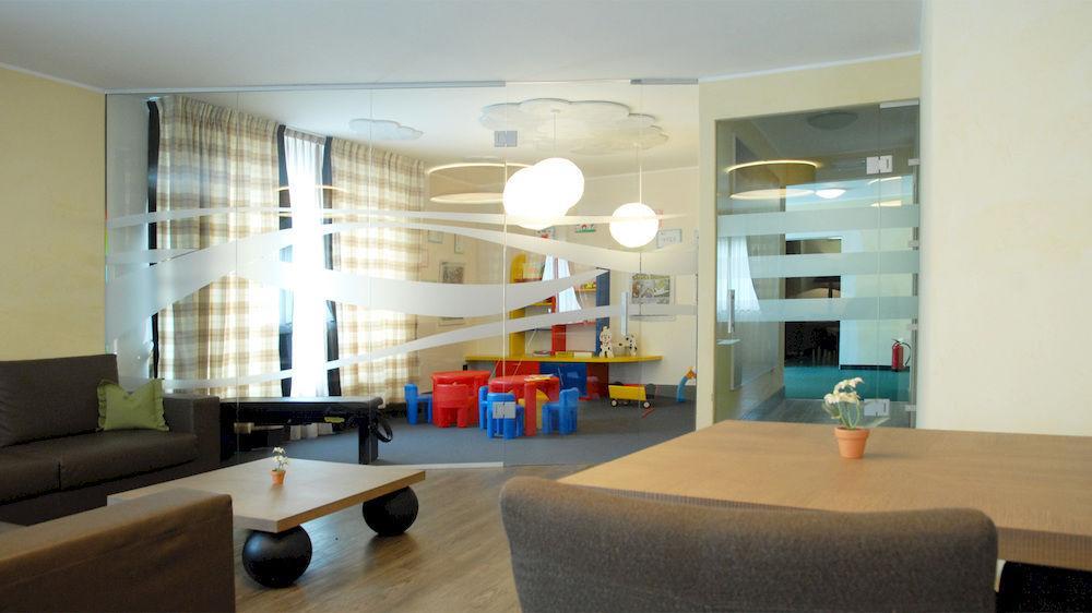 Hotel Bellavista ปอนเตดีเลโญ ภายนอก รูปภาพ